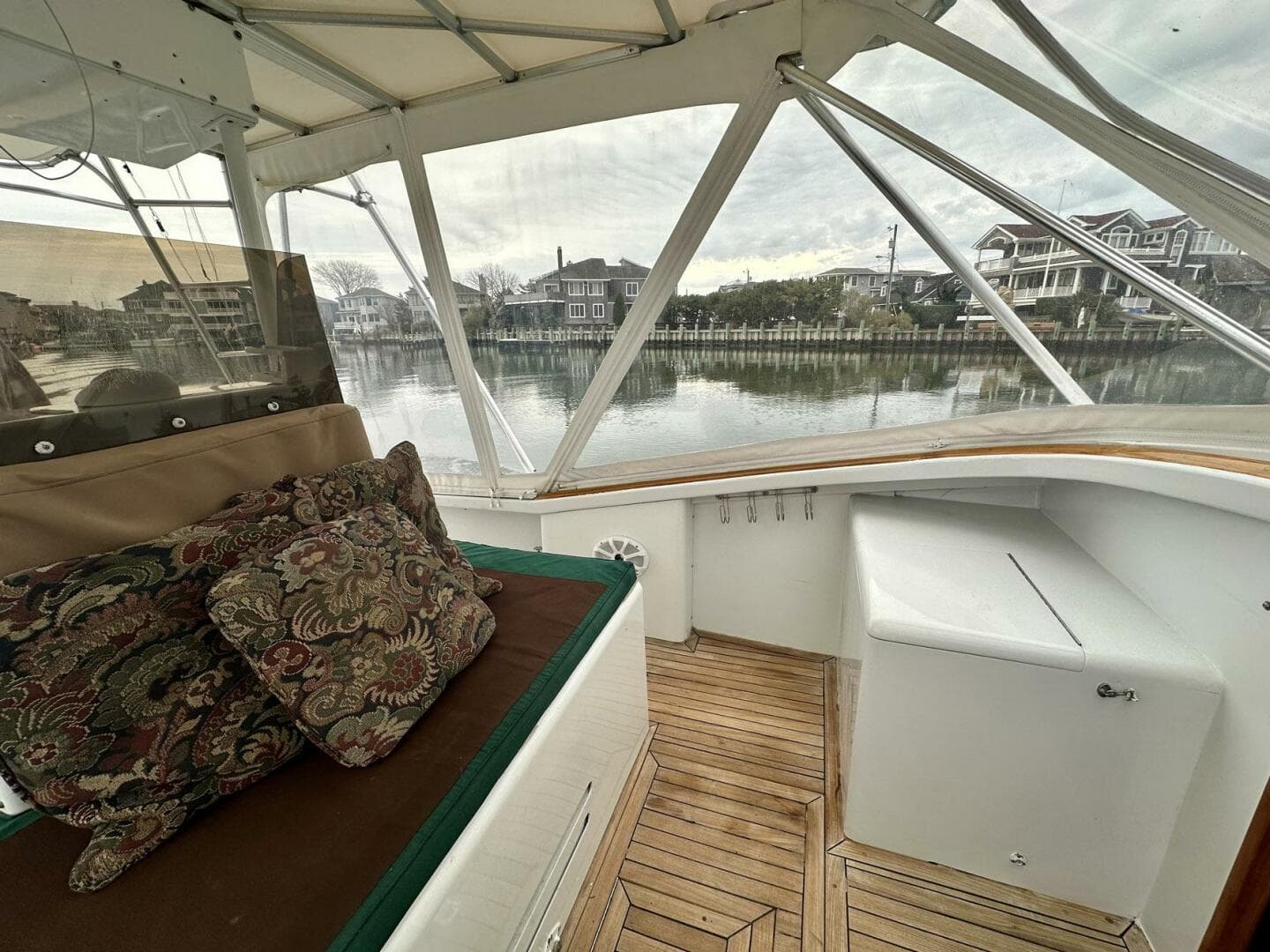 1987 Palm Beach 30 Express — photo 11