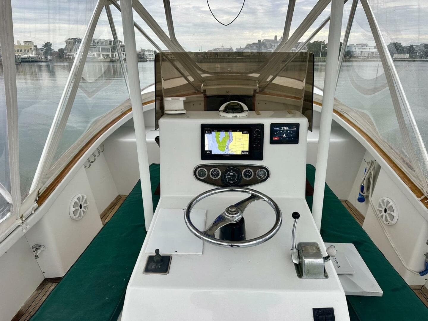 1987 Palm Beach 30 Express — photo 9