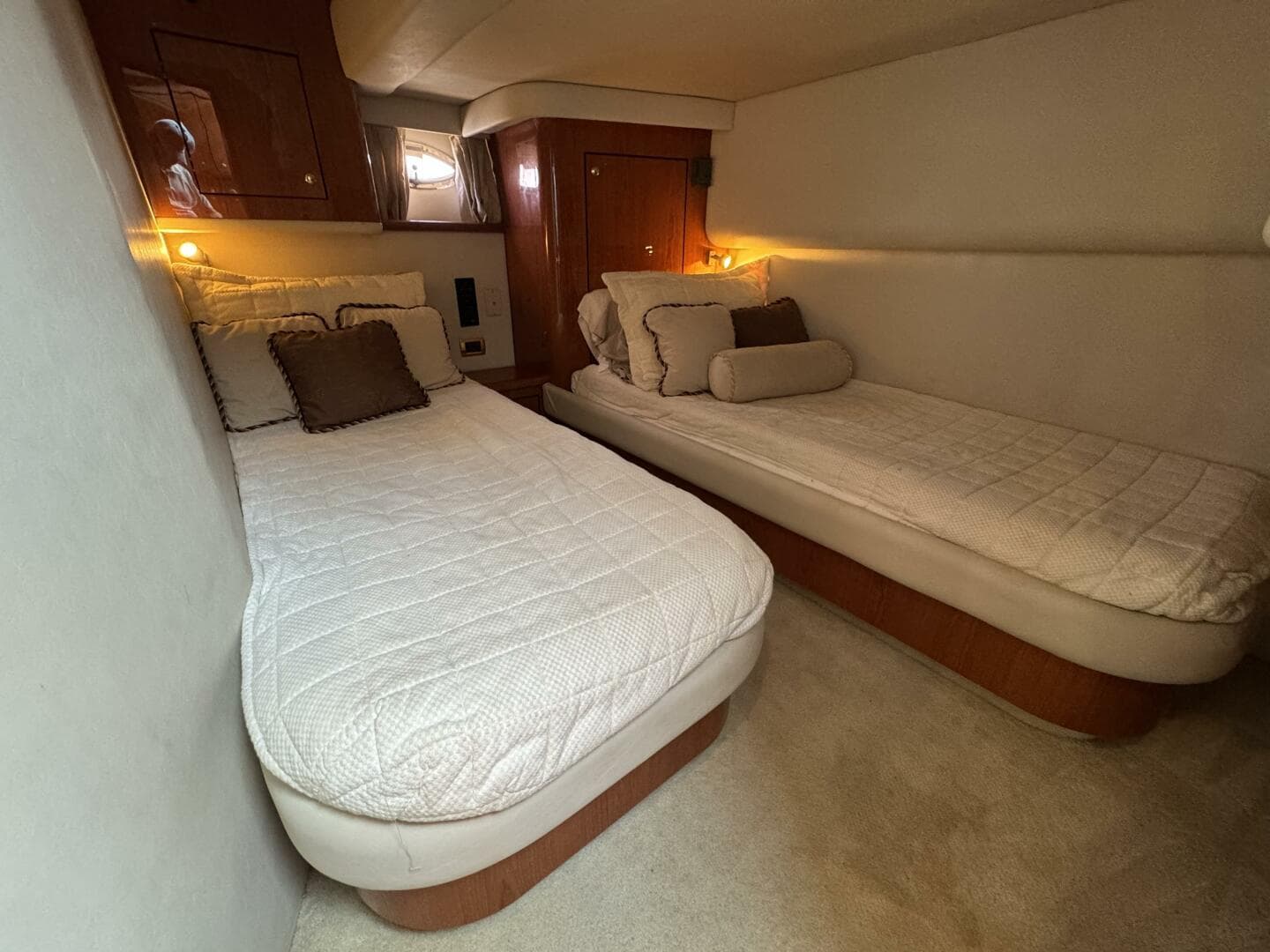 2001 Sea Ray 510 Sundancer — photo 27