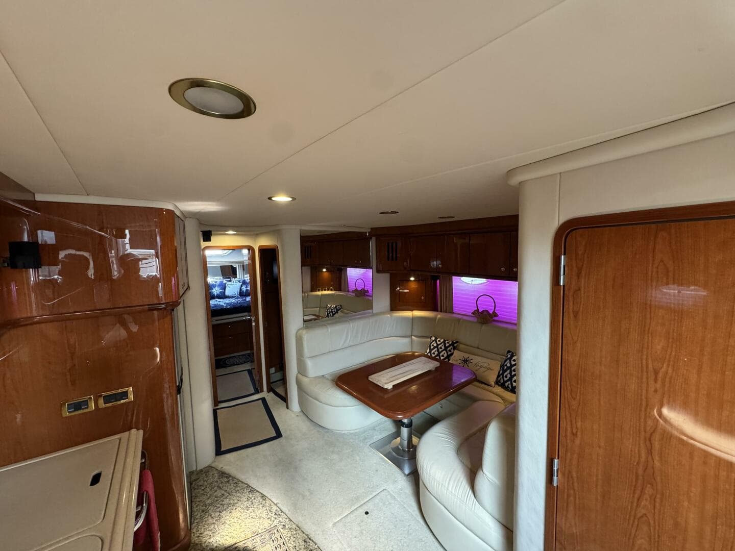 2001 Sea Ray 510 Sundancer — photo 19