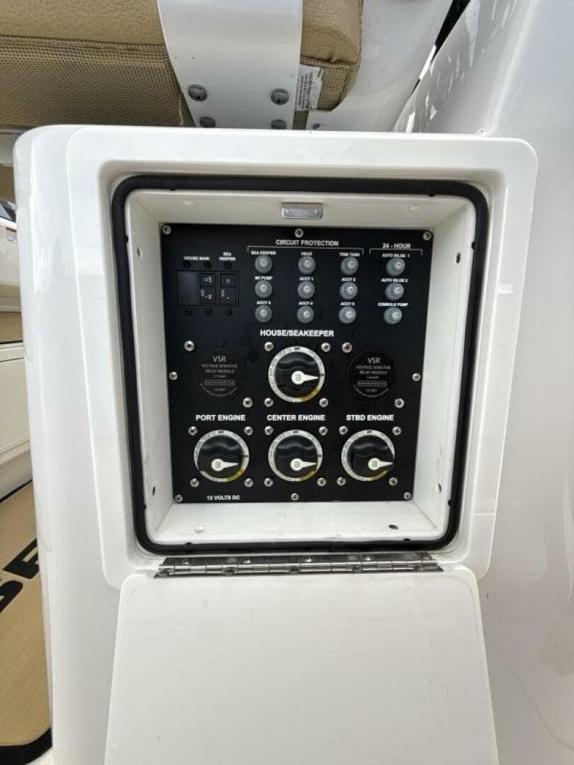 2023 Sportsman 352 Open — photo 63