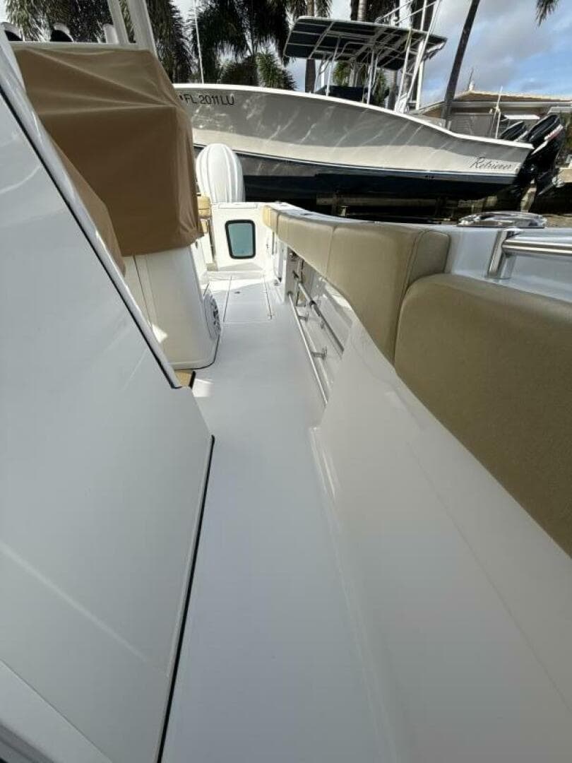 2023 Sportsman 352 Open — photo 32