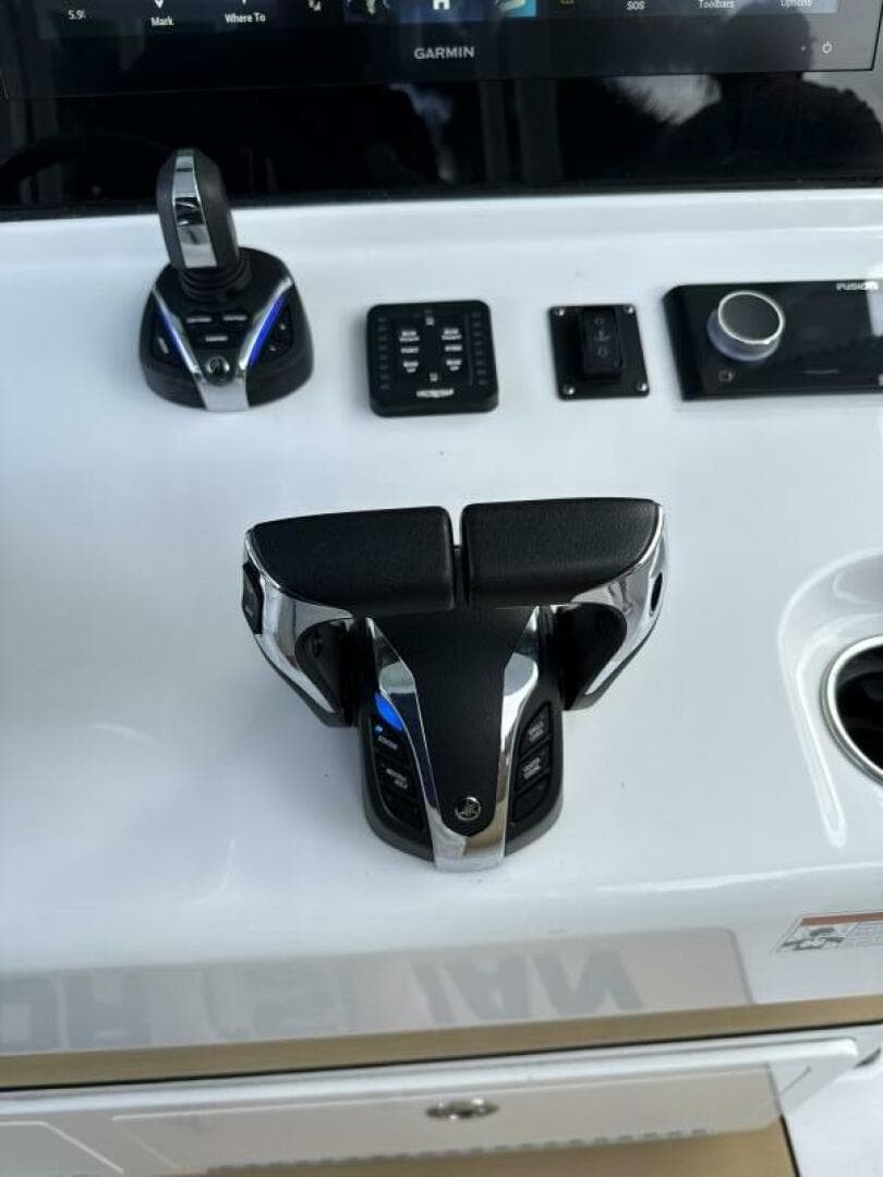 2023 Sportsman 352 Open — photo 52