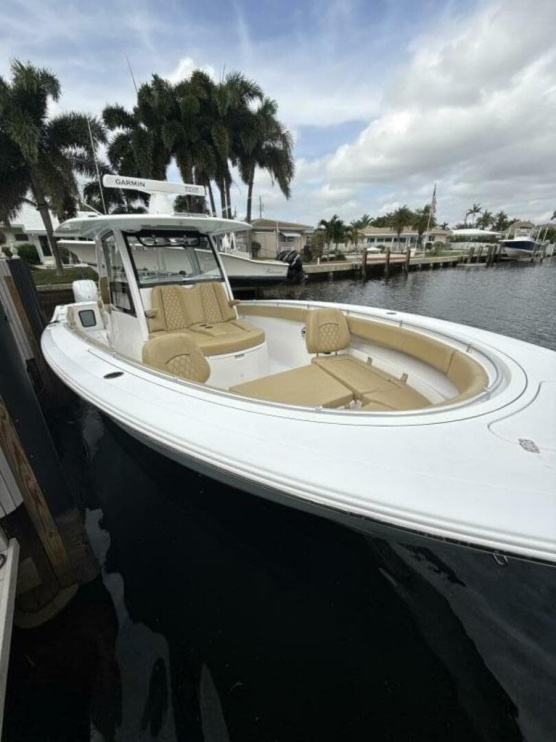 2023 Sportsman 352 Open — photo 4