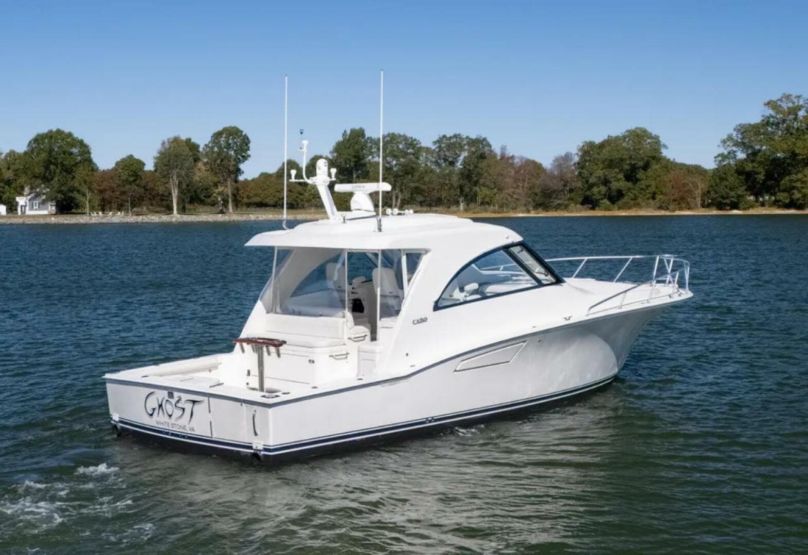 2013 Cabo 40 Hardtop Express — photo 2