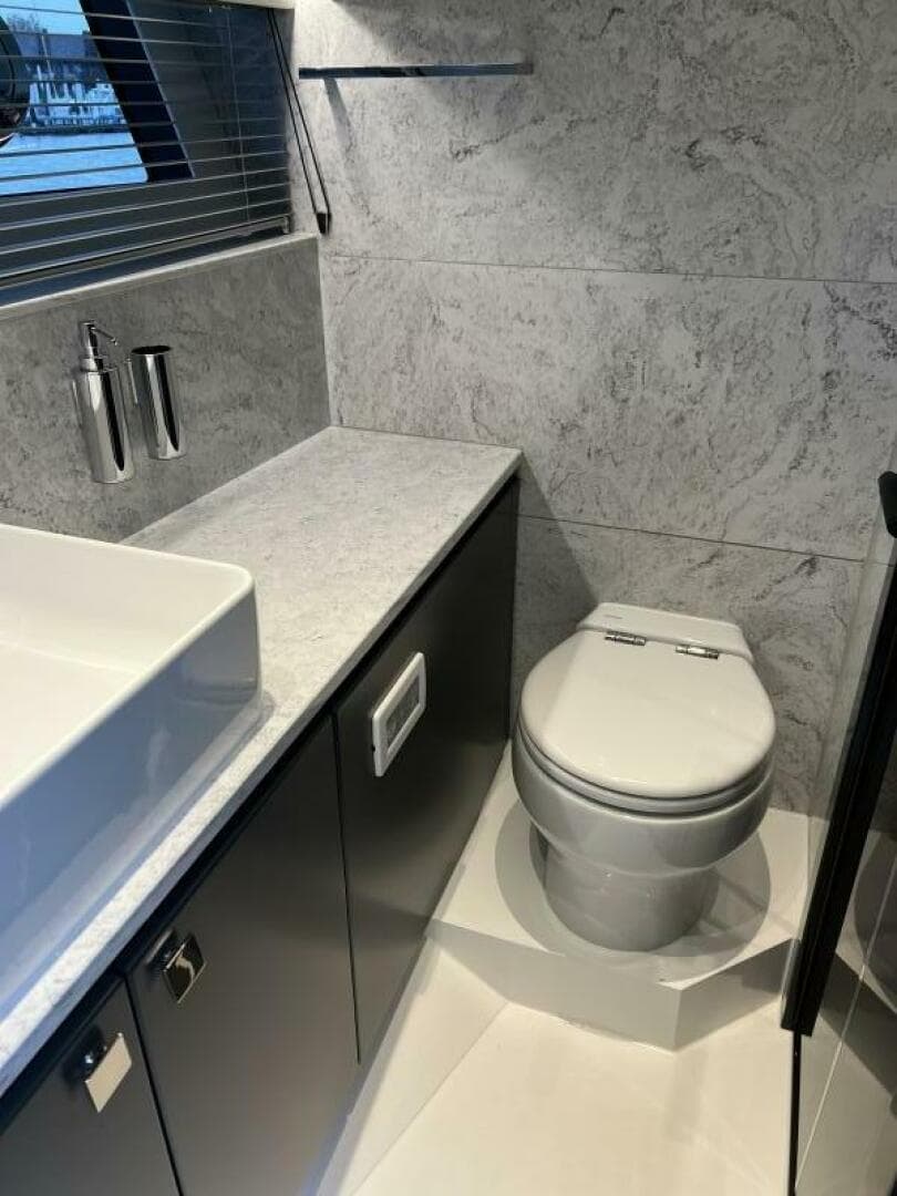 2026 Sunseeker 55 Predator — photo 53