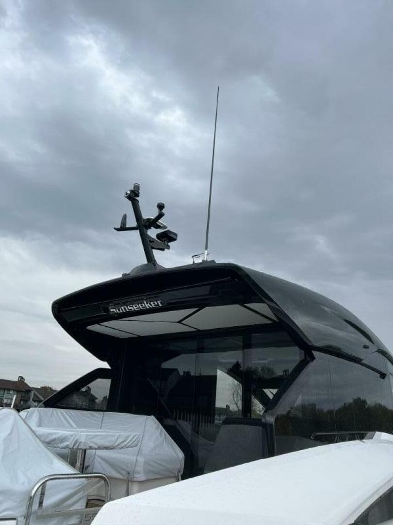 2026 Sunseeker 55 Predator — photo 17