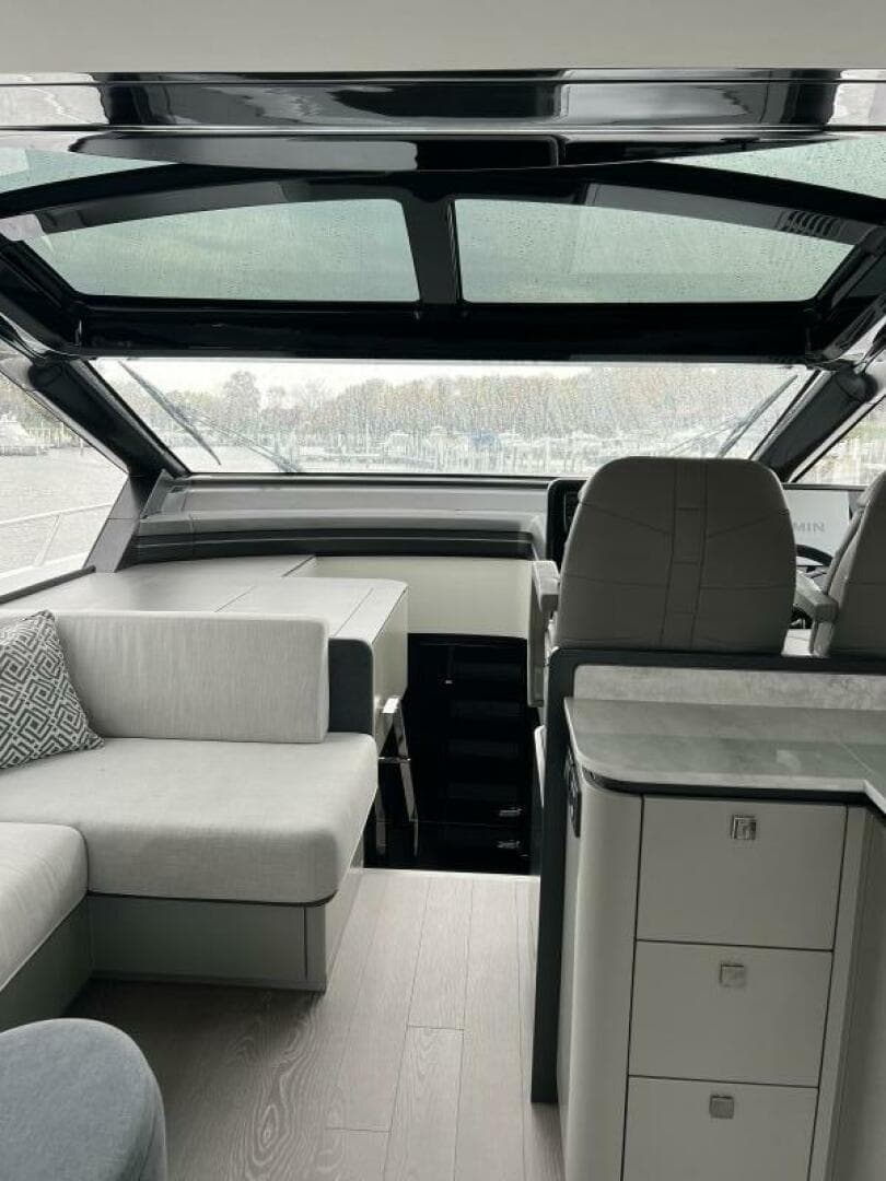 2026 Sunseeker 55 Predator — photo 25