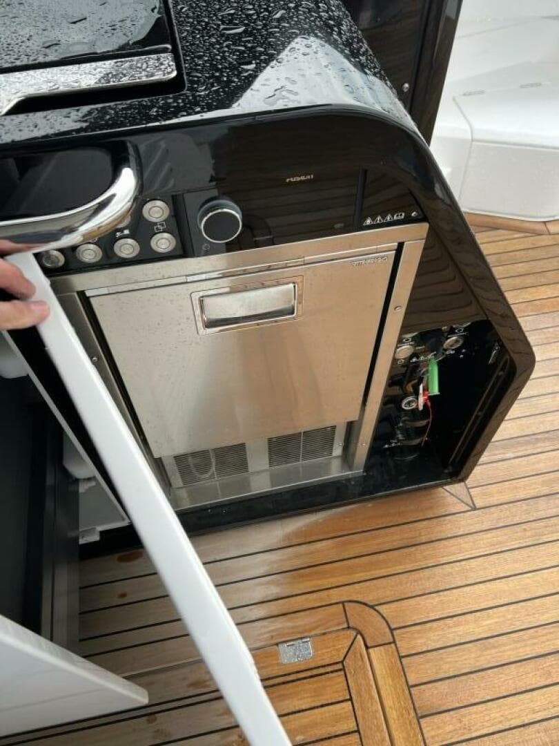 2026 Sunseeker 55 Predator — photo 19