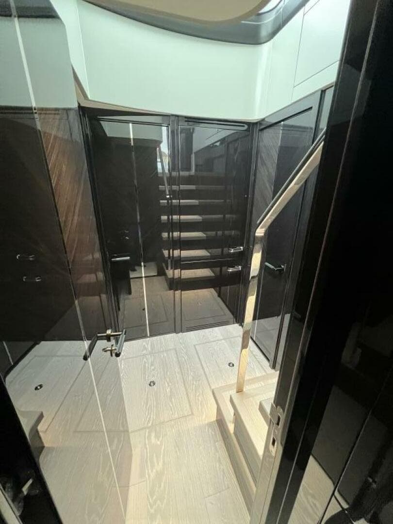 2026 Sunseeker 55 Predator — photo 38