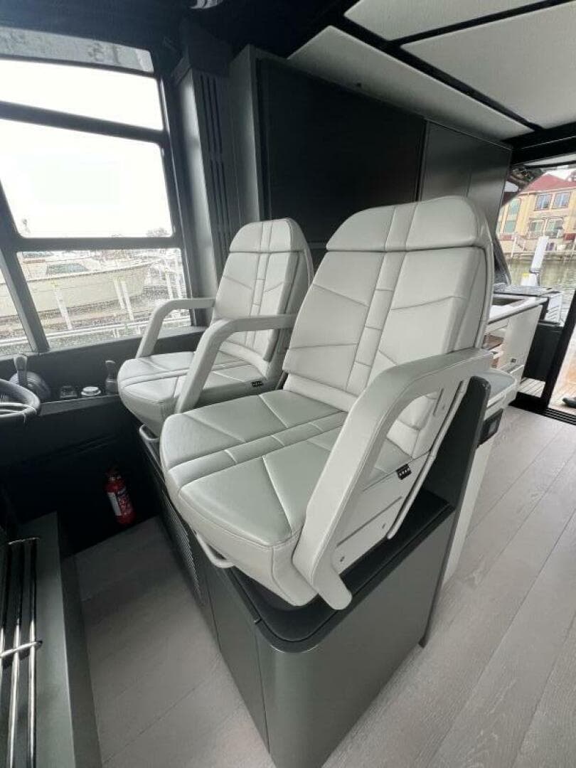 2026 Sunseeker 55 Predator — photo 28