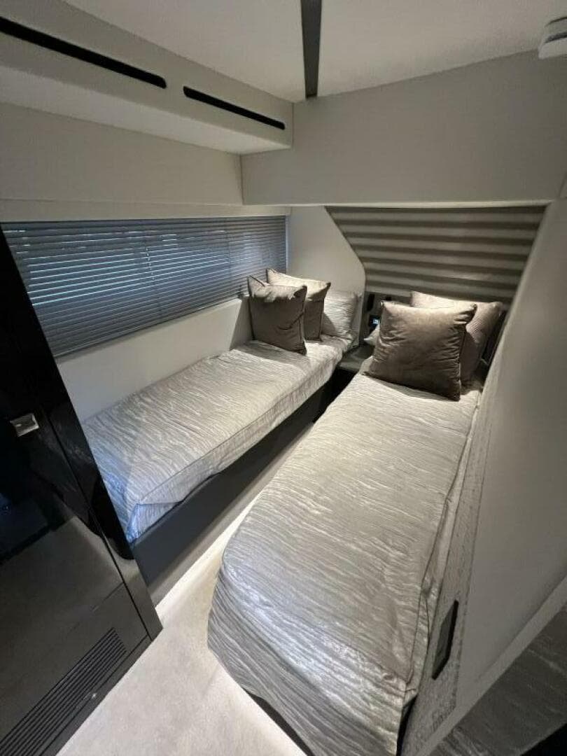 2026 Sunseeker 55 Predator — photo 49