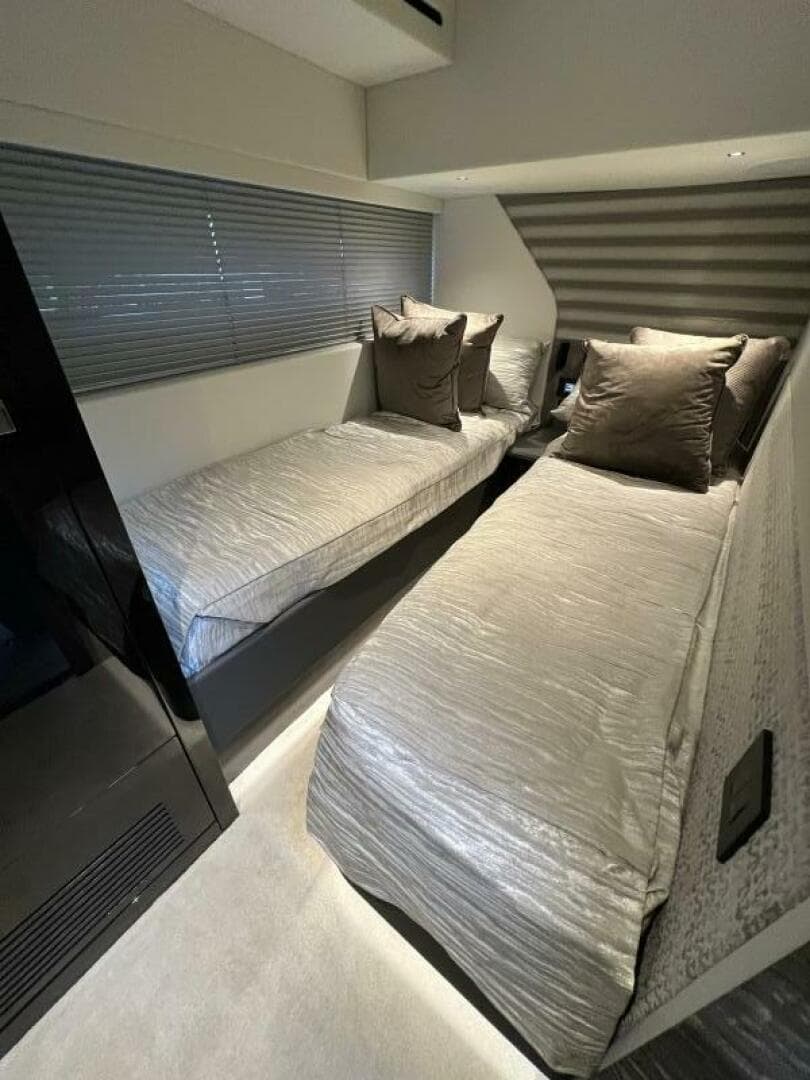 2026 Sunseeker 55 Predator — photo 48