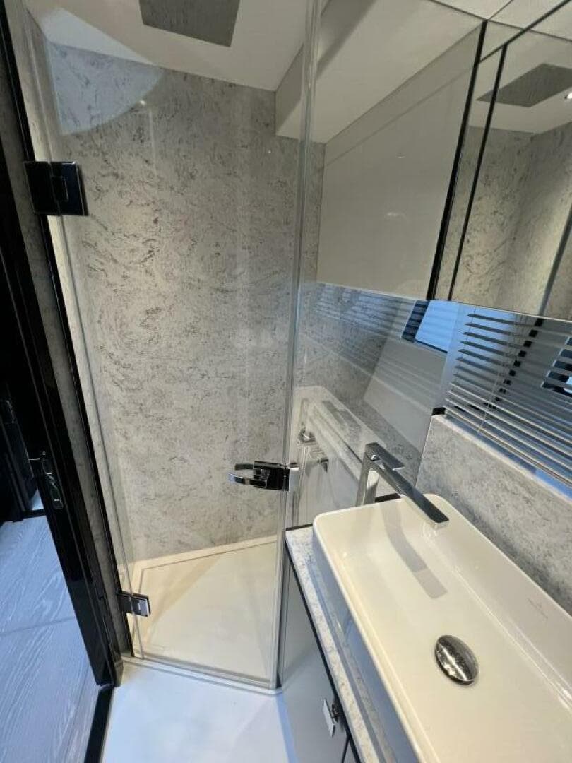 2026 Sunseeker 55 Predator — photo 54