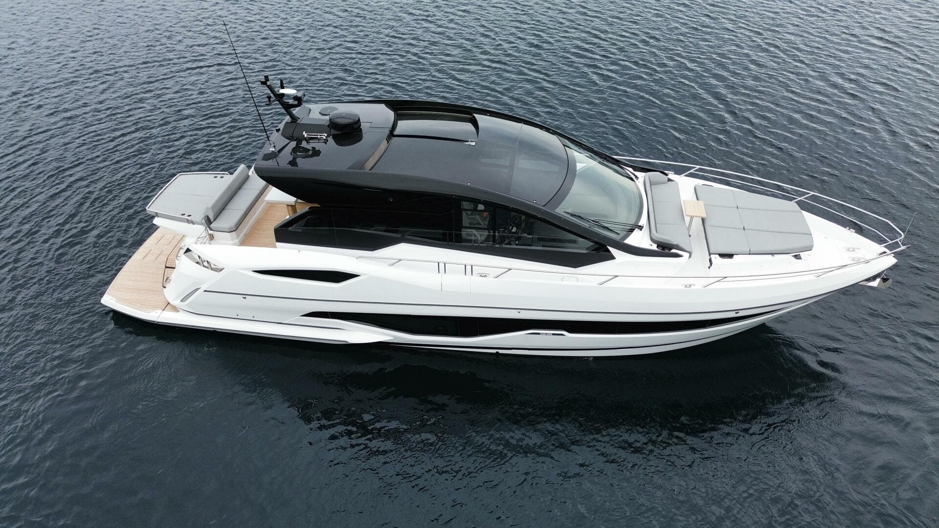 2026 Sunseeker 55 Predator — photo 16
