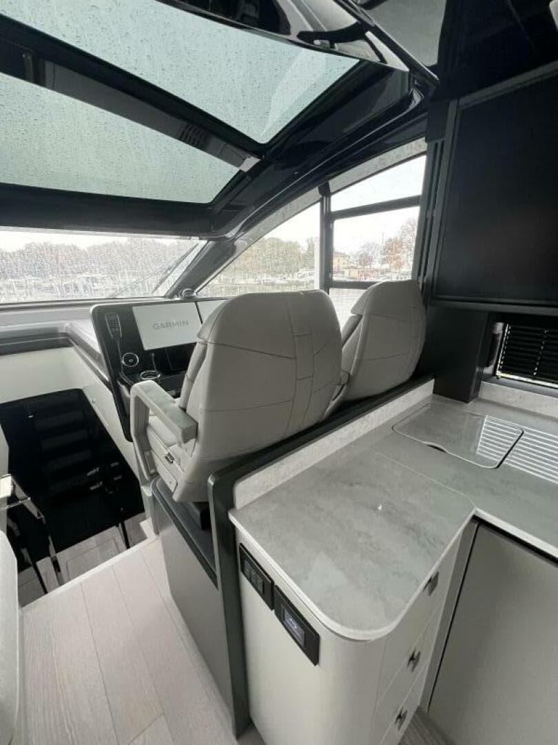 2026 Sunseeker 55 Predator — photo 26