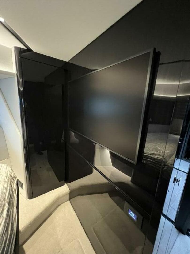 2026 Sunseeker 55 Predator — photo 47