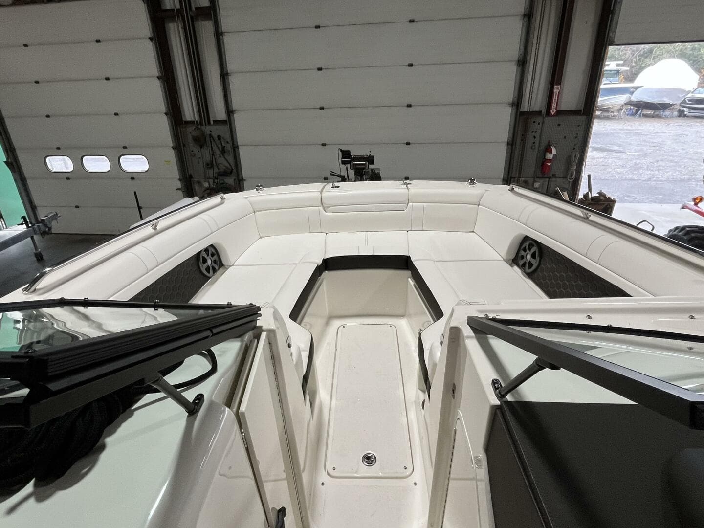 2021 Sea Ray 270 Sdx OB — photo 12