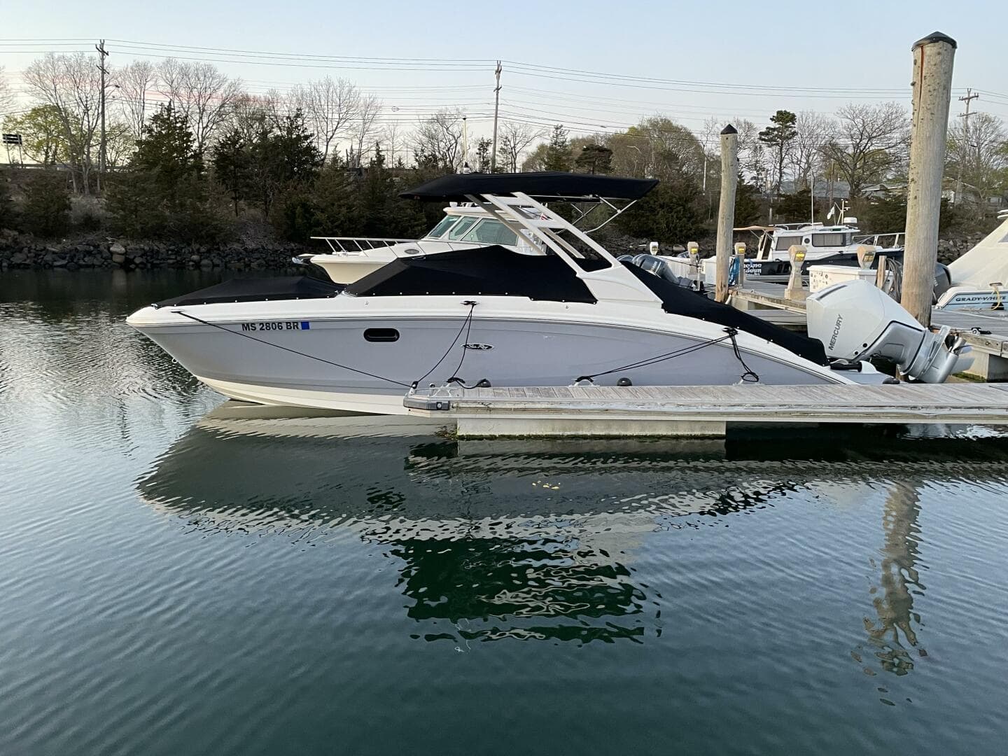 2021 Sea Ray 270 Sdx OB — photo 2