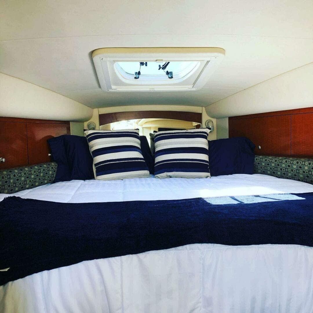 2005 Sea Ray 340 Sundancer — photo 3