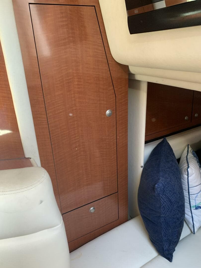 2005 Sea Ray 340 Sundancer — photo 4