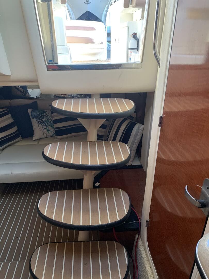 2005 Sea Ray 340 Sundancer — photo 6