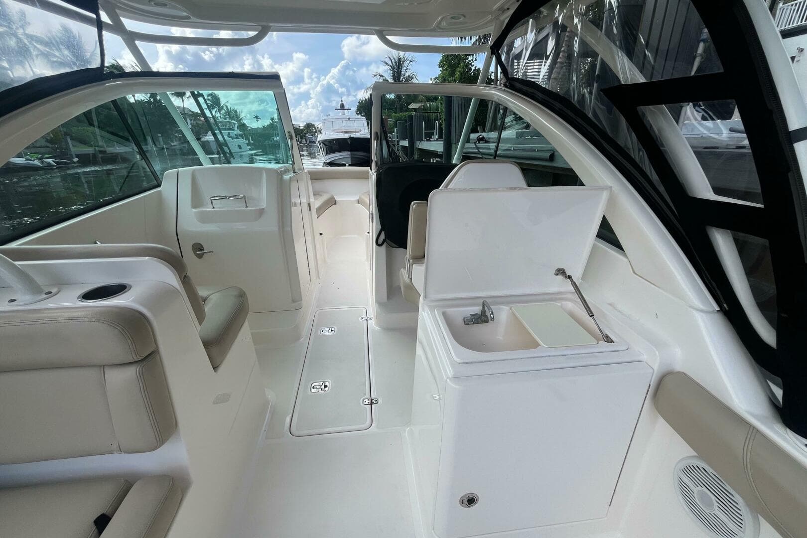 2015 Pursuit — photo 15