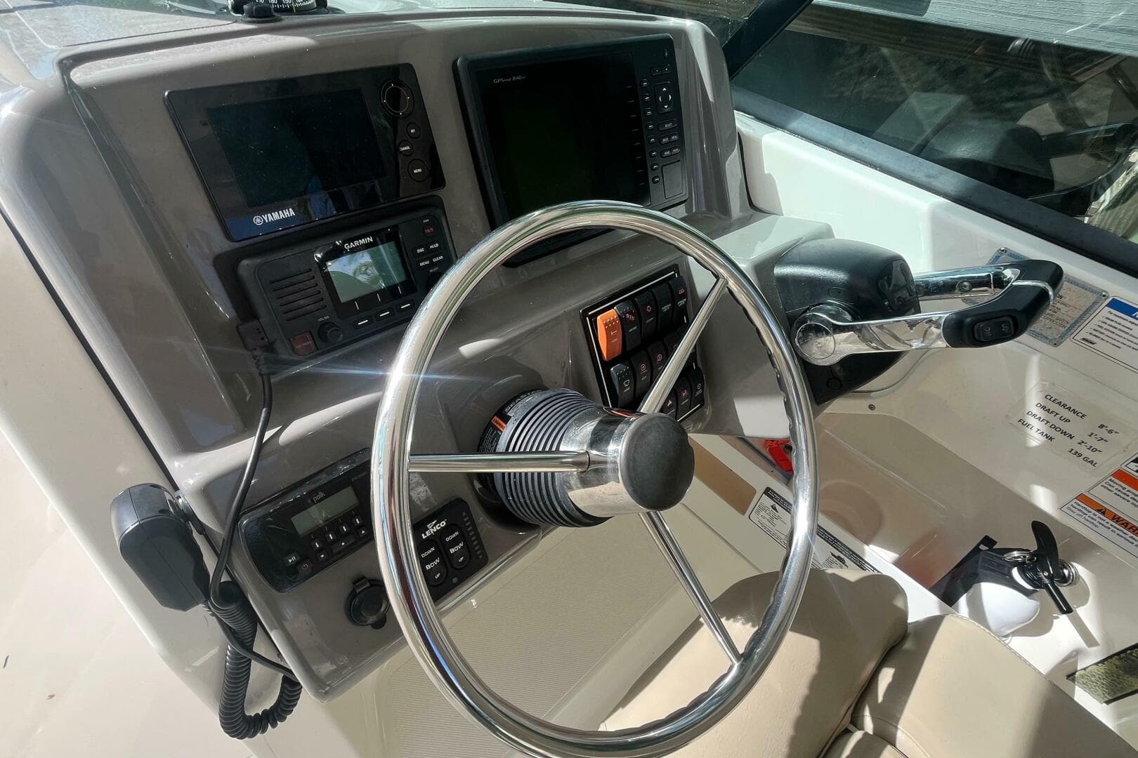 2015 Pursuit — photo 7