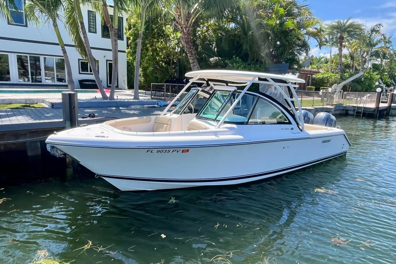 2015 Pursuit — photo 1