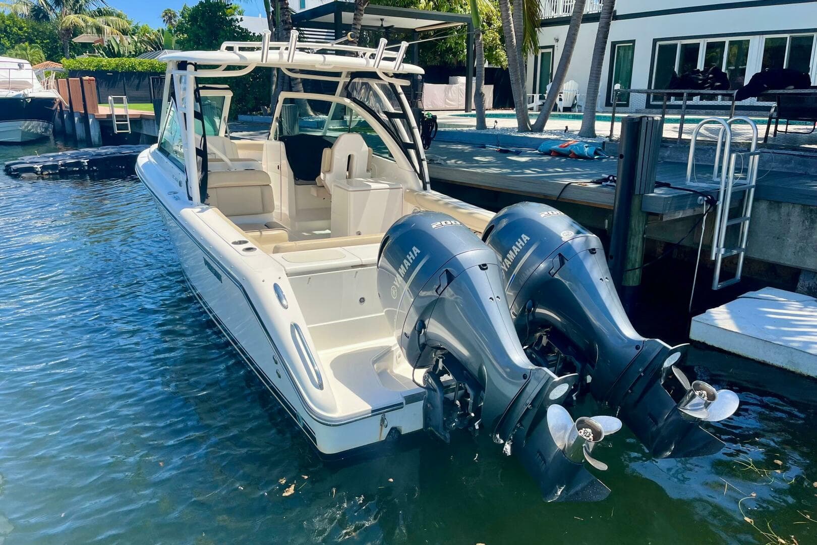 2015 Pursuit — photo 4