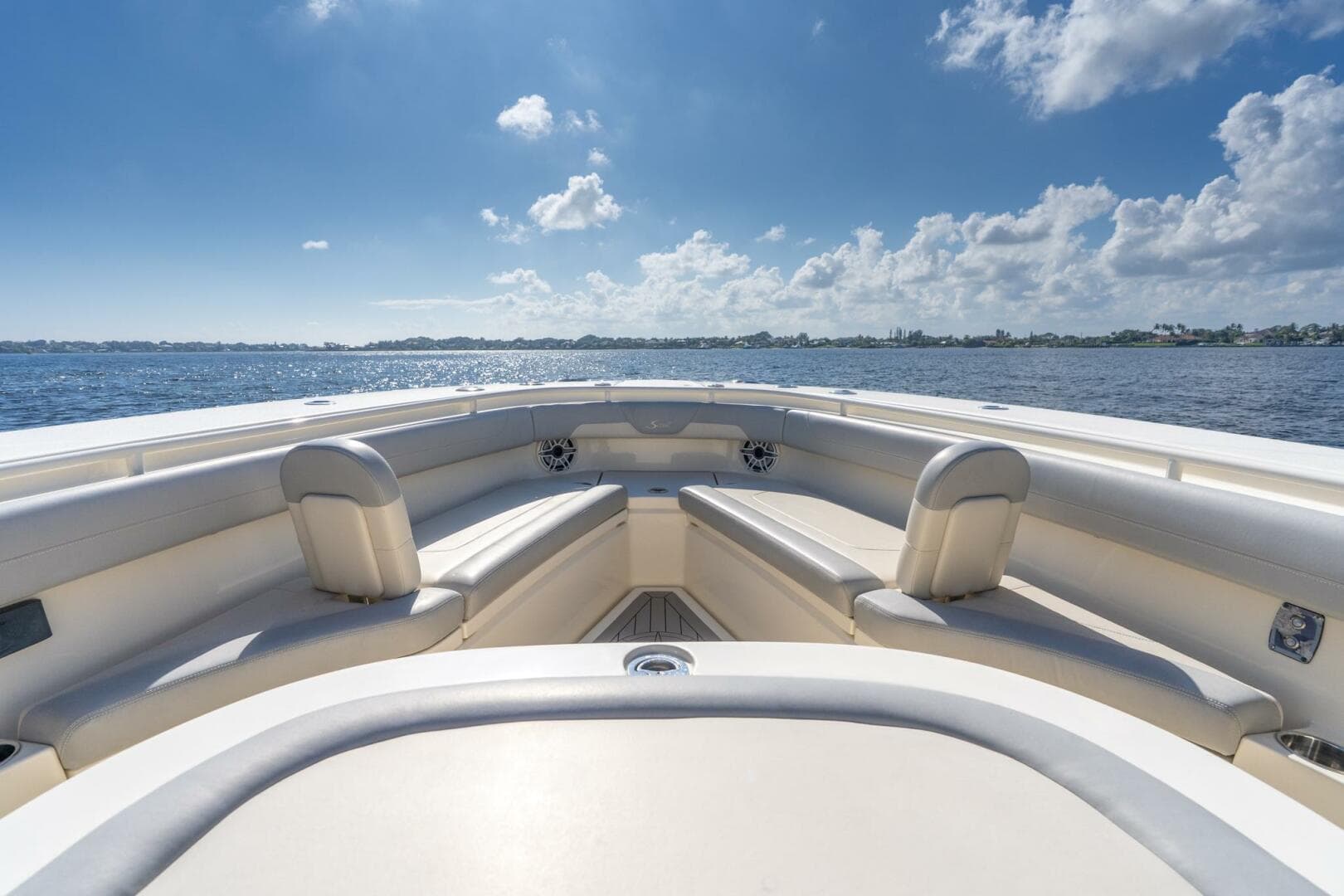 2023 Scout 355 LXF — photo 8