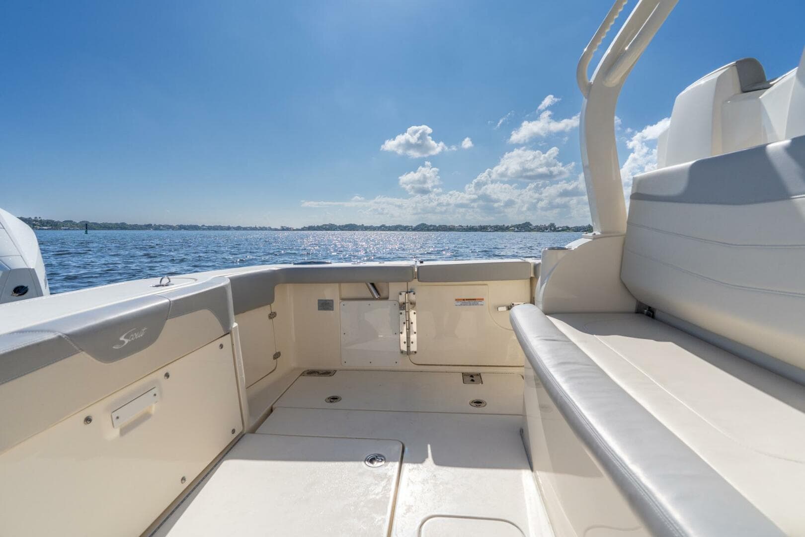 2023 Scout 355 LXF — photo 17