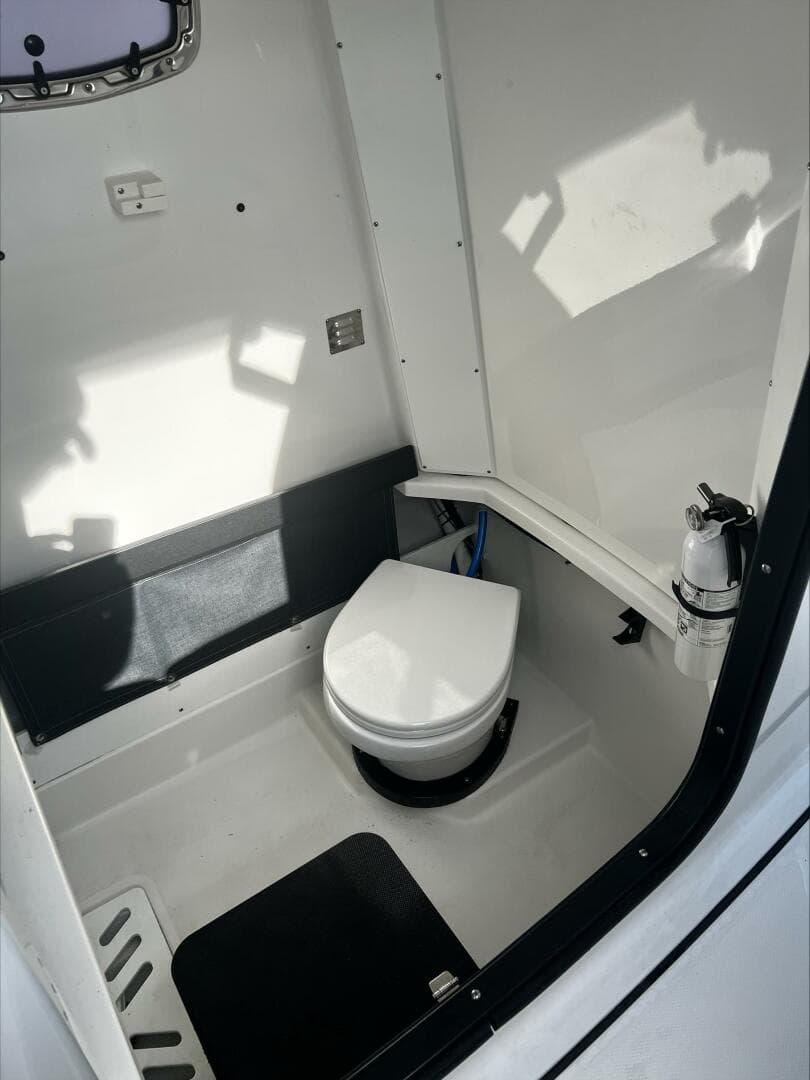 2023 Blackfin 272 CC — photo 9