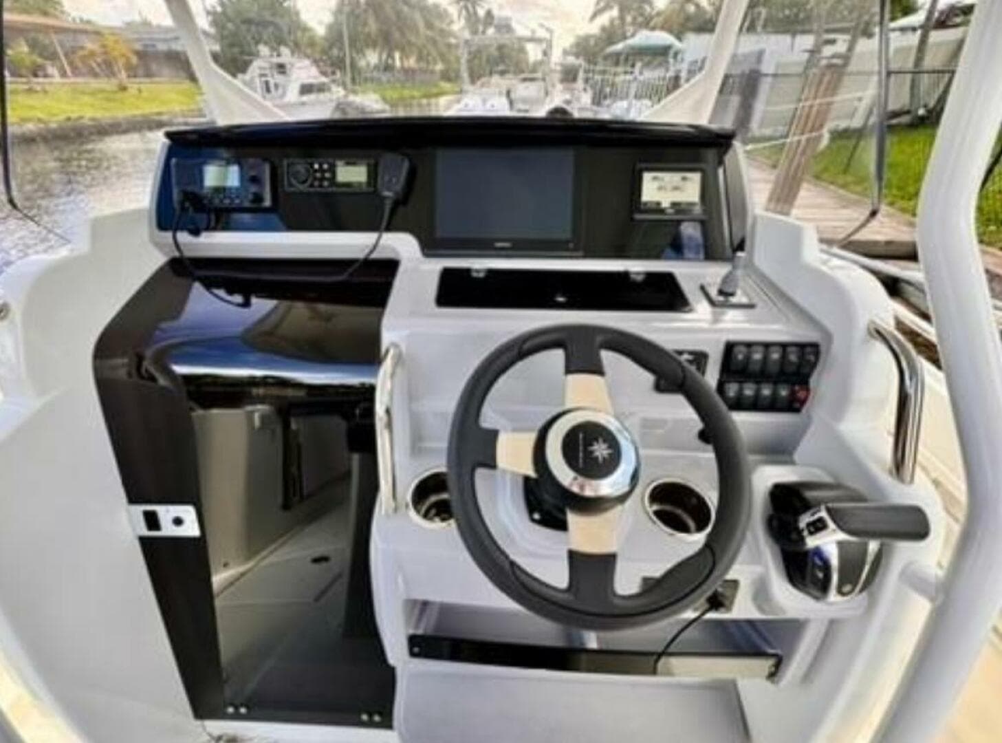 2023 Jeanneau Leader 7.5 CC S3 — photo 4