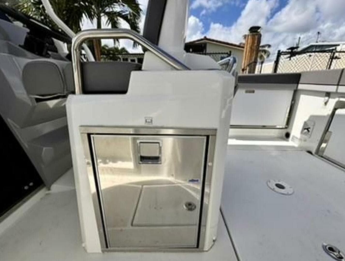 2023 Jeanneau Leader 7.5 CC S3 — photo 9