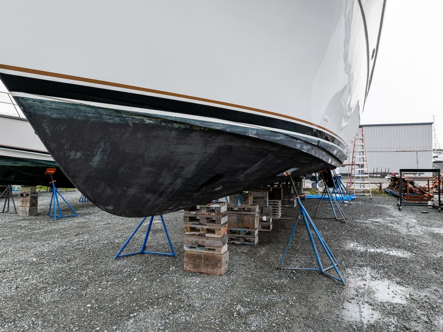 2001 Navigator 61 Pilothouse — photo 12