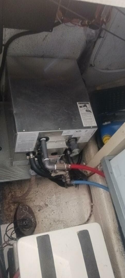 1977 Grand Banks 36 Classic — photo 19