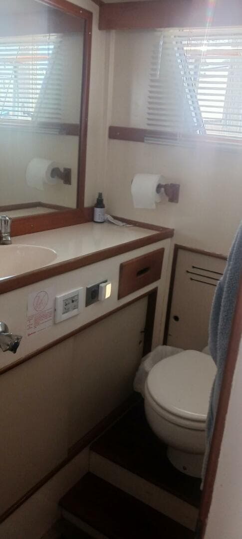 1977 Grand Banks 36 Classic — photo 16