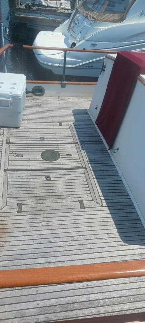 1977 Grand Banks 36 Classic — photo 6