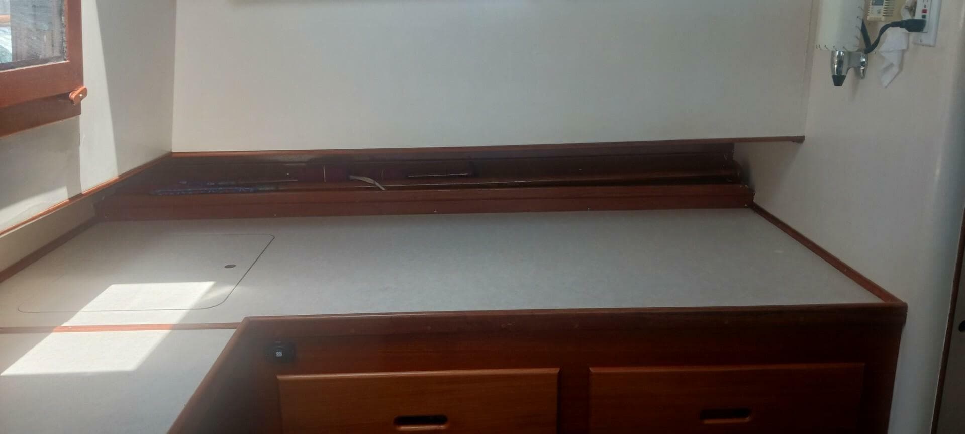 1977 Grand Banks 36 Classic — photo 38