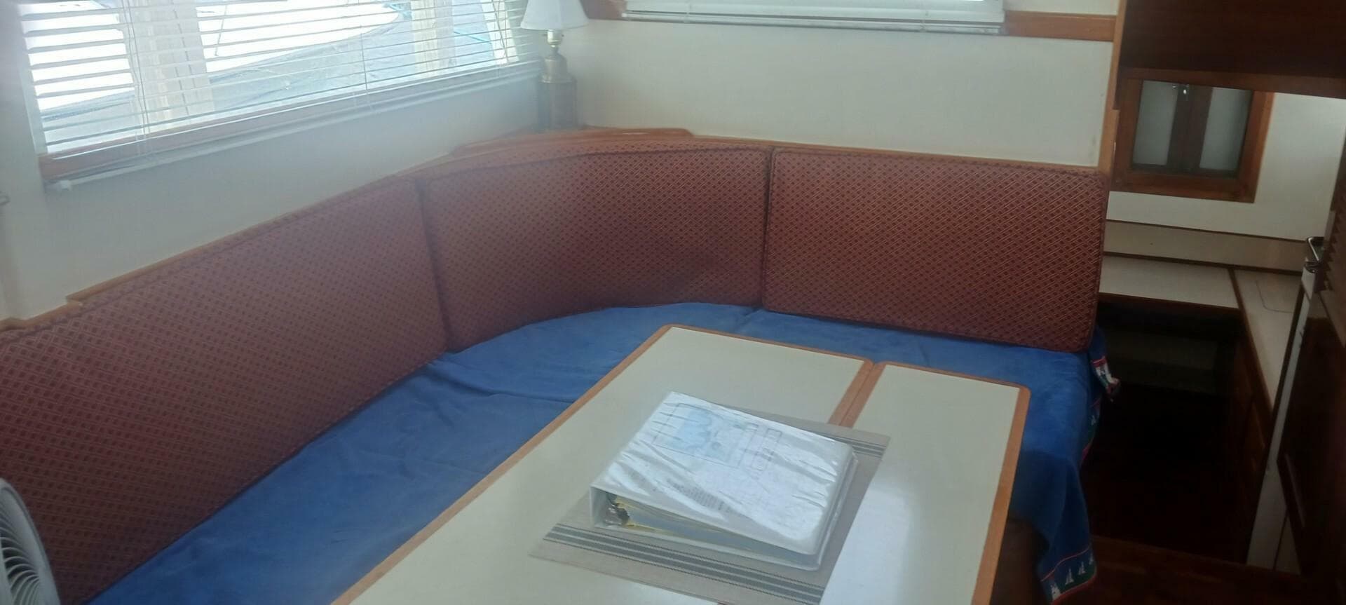 1977 Grand Banks 36 Classic — photo 10