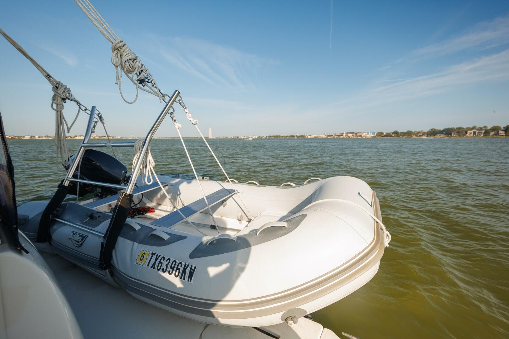 2010 Meridian 391 — photo 25