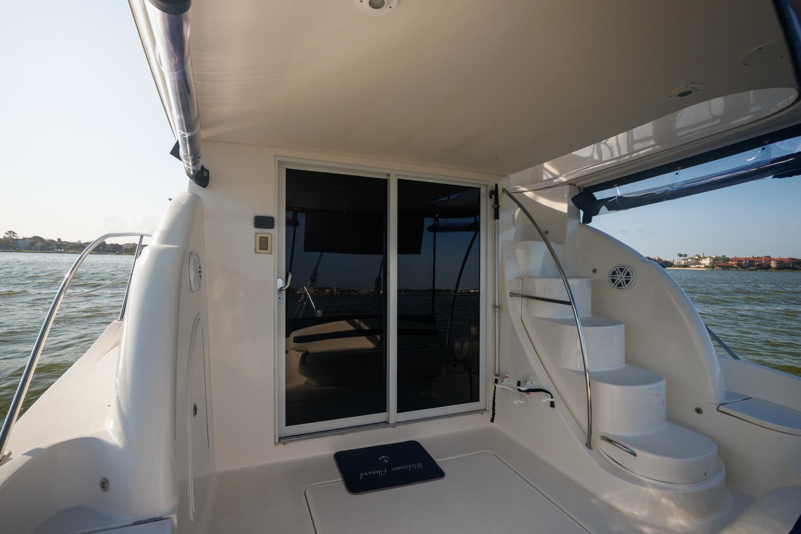 2010 Meridian 391 — photo 24