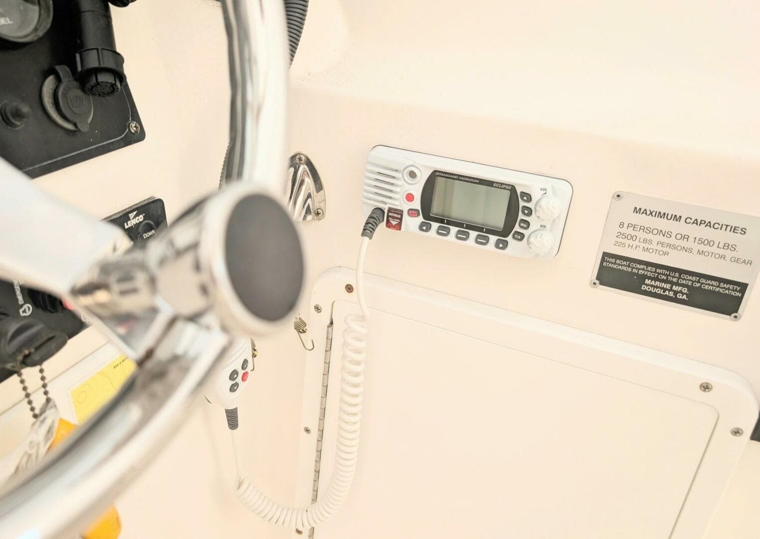 2003 Palm Beach 22 DC White Cap — photo 13