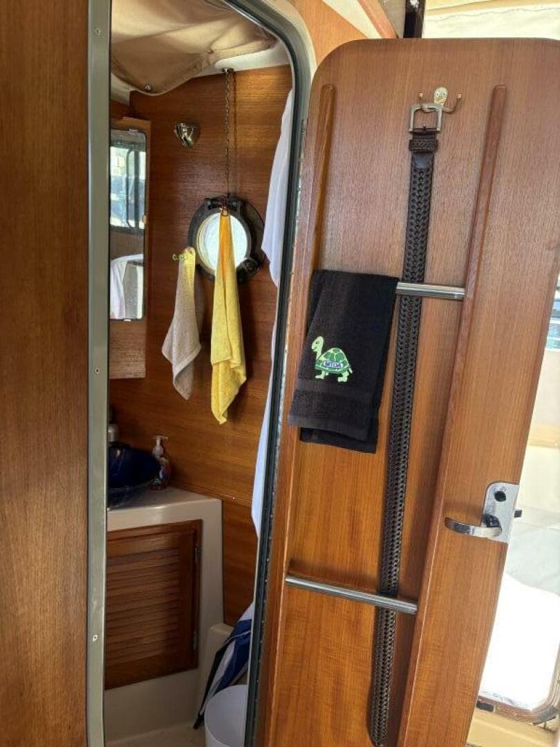 2014 Ranger Tugs R-27 — photo 15