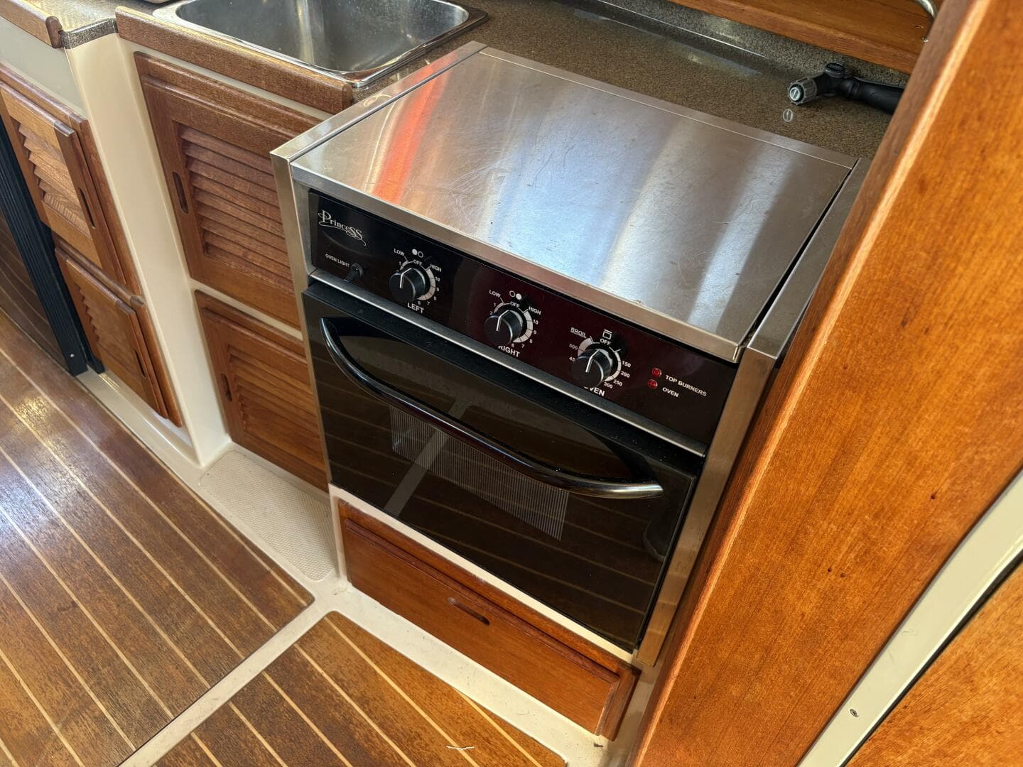 2014 Ranger Tugs R-27 — photo 17