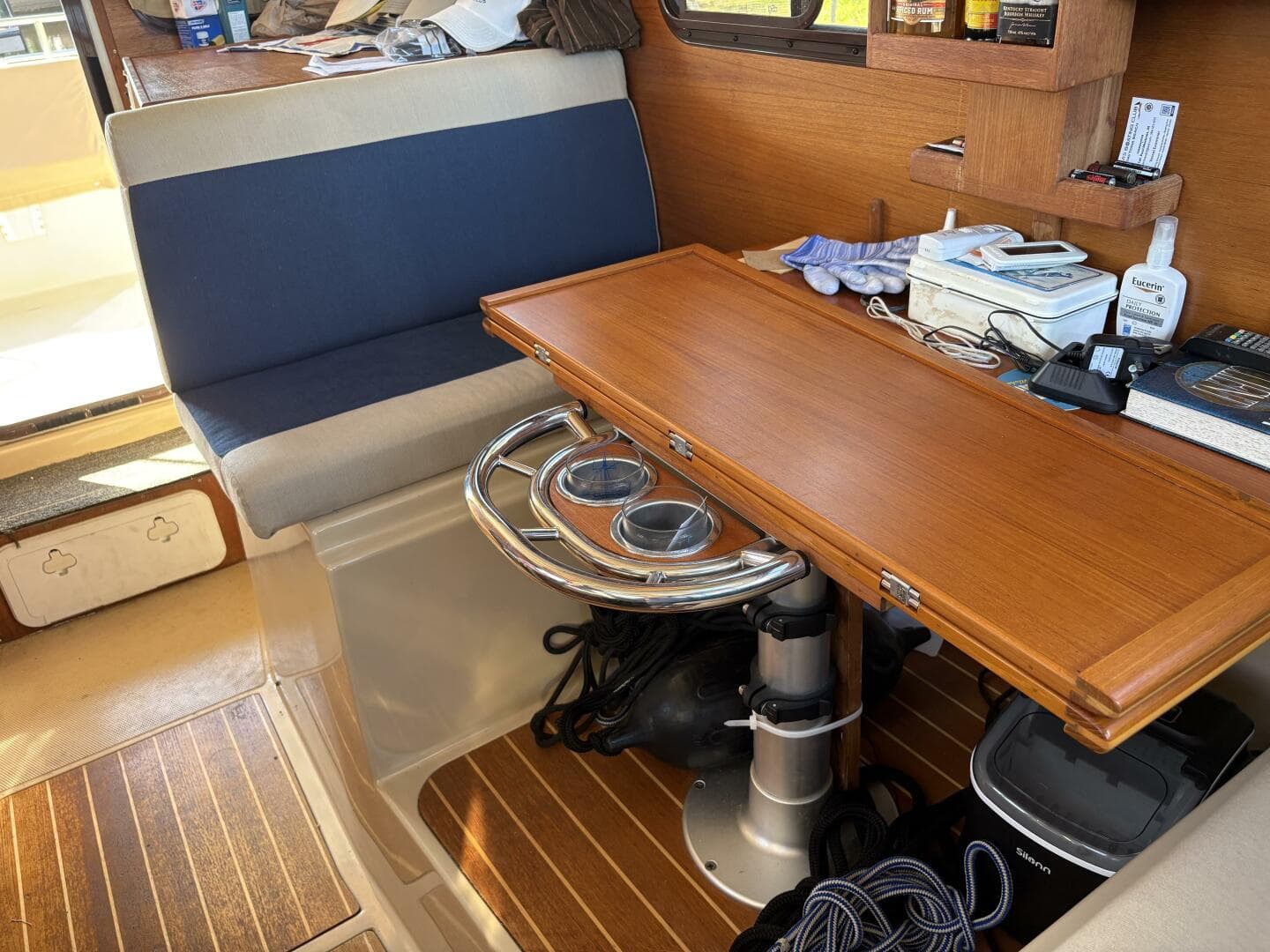 2014 Ranger Tugs R-27 — photo 38