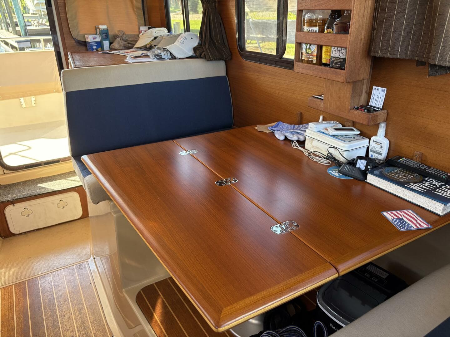 2014 Ranger Tugs R-27 — photo 37