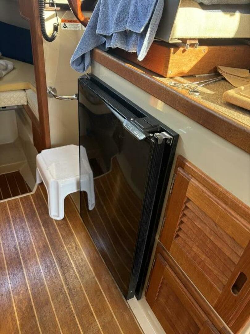 2014 Ranger Tugs R-27 — photo 22