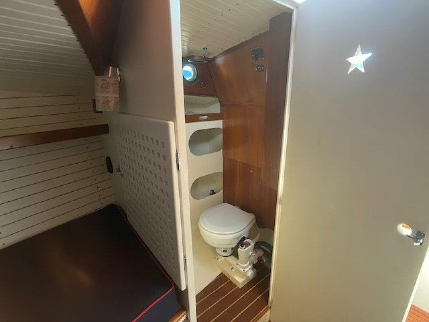 1980 Dyer 29 Bass — photo 20